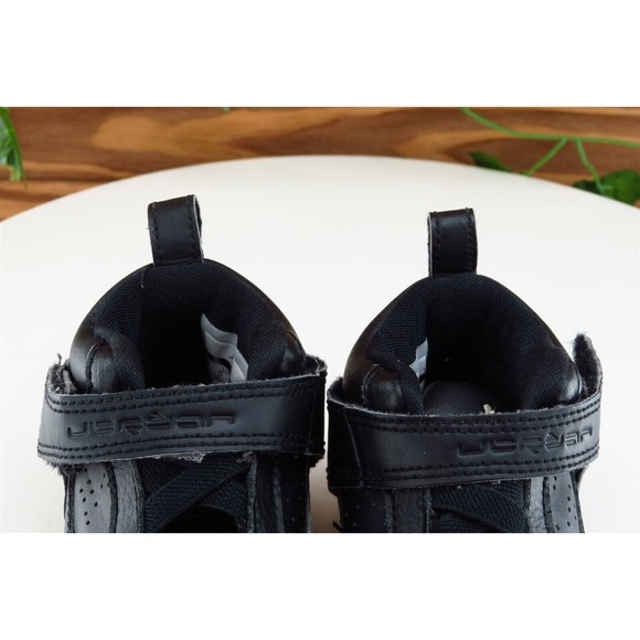 Air Jordan Toddler Boys‎ Size 6 M Black Leather Strap Athletic Sneakers - Picture 3 of 10